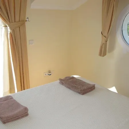 Thera Homes 20 Apartment *